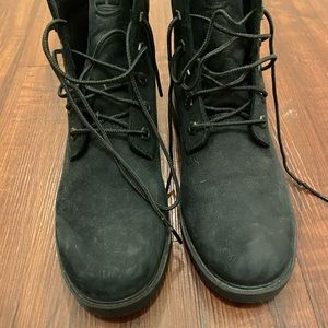 Black timberland boots